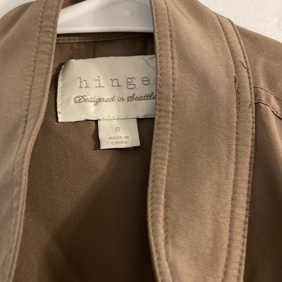 100% Silk Hinge Jacket - Picture 2 of 5